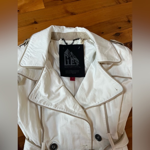 Ecru Trench Coat - Picture 6 of 6